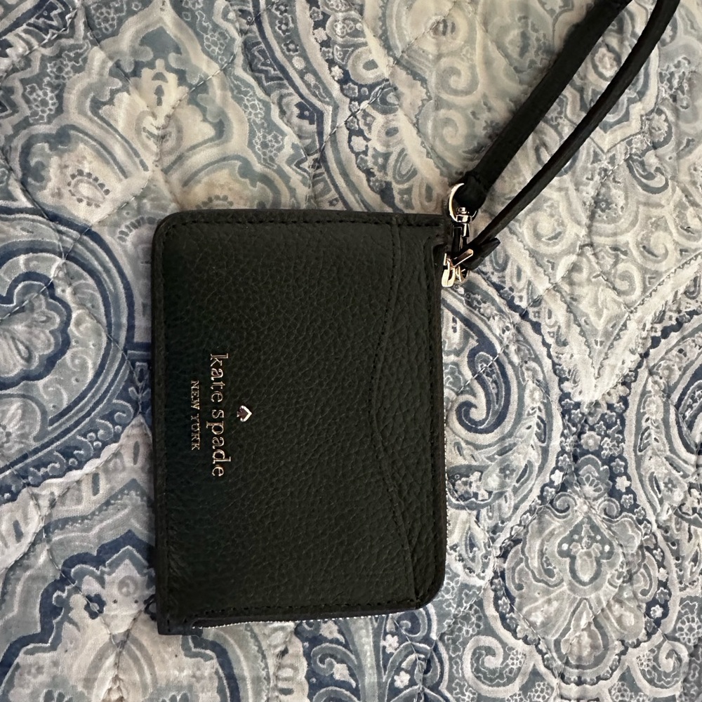 Kate spade wristlet wallet